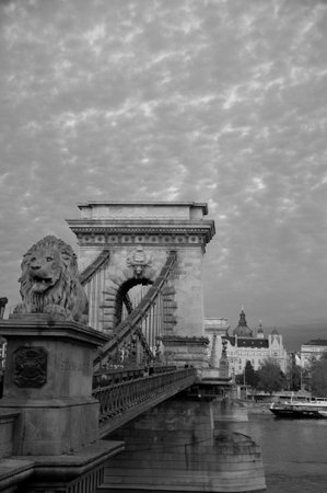 The Chain Bridge in Budapest in Black and Whiteのeditorial素材