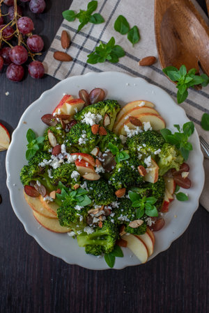 healthy broccoli salad with appleの写真素材