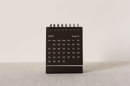 Desktop calendar for August 2022 for planning