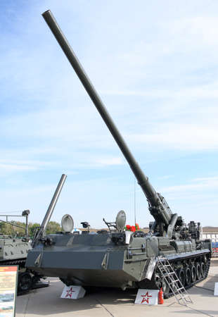 Rostov-on-Don, Russia - August 28, 2020: 203 mm Self-propelled gun 2S7 "PION" at a military training groundのeditorial素材