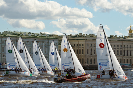02.09.2016.Russia.Saint-Petersburg.Regatta in the waters of the Neva river among yachts.のeditorial素材