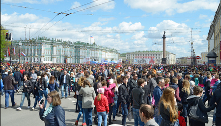 09.05.2015.Russia.Saint-Petersburg.The ninth of may, many people took to the streets to celebrate the Victory Day.のeditorial素材