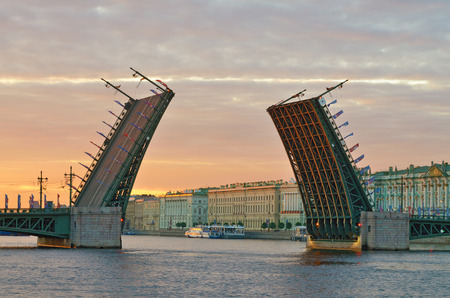 Saint.Petersburg.Russia.July.04.2018.palace bridge.It is open to the passage of ships.At this time there is a season of navigation.のeditorial素材