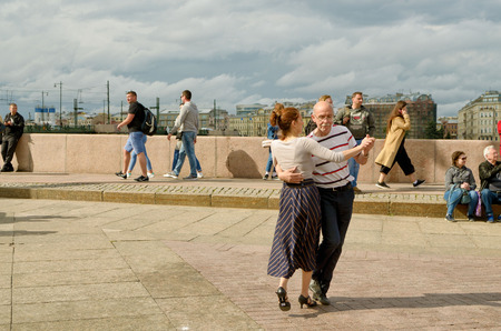 Saint-Petersburg.Russia.July 13.2019.Dancing in the town square in the fresh air.Anyone who wants to dance to music can take part.This is ballroom dancing Rumba, Tango, Salsa, Cha Cha, Samba.のeditorial素材