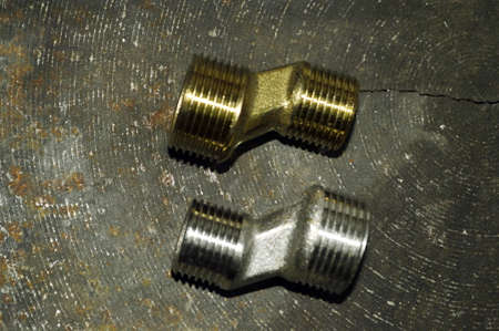 white and yellow adapter-plumbing partの写真素材