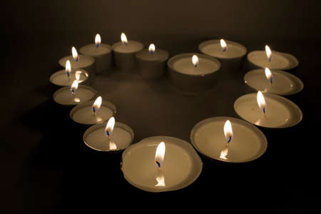 candle heartの写真素材