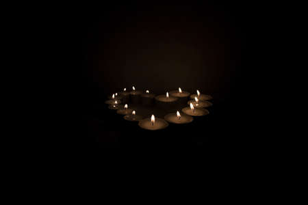 candle heartの写真素材
