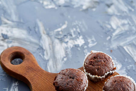 Top view close-up picture of tasty cookies on the cutting board, shallow depth of field, selective focusの写真素材