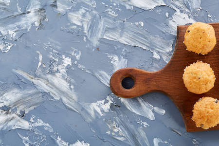 Top view close-up picture of tasty cookies on the cutting board, shallow depth of field, selective focusの写真素材