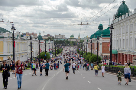 Omsk, Russia - August 3, 2019: View of Lenin Street on the 303rd anniversary day of Omskのeditorial素材