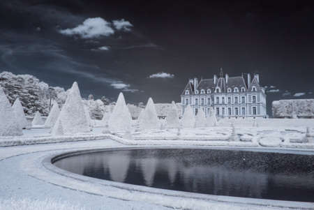 Sceaux park in infrared (Paris)のeditorial素材