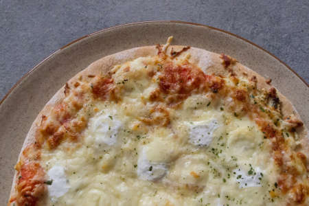 Cheese pizza