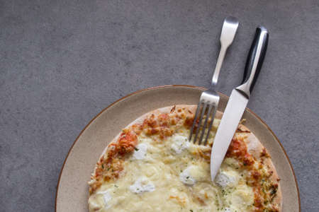 Cheese pizza