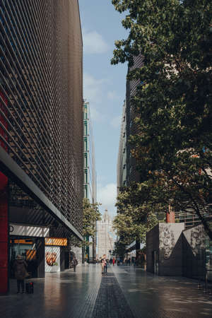 London, UK - August 25, 2020: View of Tower Bridge from More London, a part of London Bridge City area that includes the City Hall, amphitheatre, offices and restaurants, on a summer day.のeditorial素材