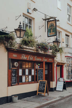 Bath, UK - October 04, 2020: Exterior of The Old Green Tree English pub in Bath, the largest city in the county of Somerset, England, known for and named after its Roman-built baths.のeditorial素材
