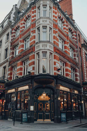 London, UK - November 23, 2021: Exterior of the Leicester Arms pub, a Victorian pub in Soho, a famous area of London with numerous shops, bars and restaurants.のeditorial素材