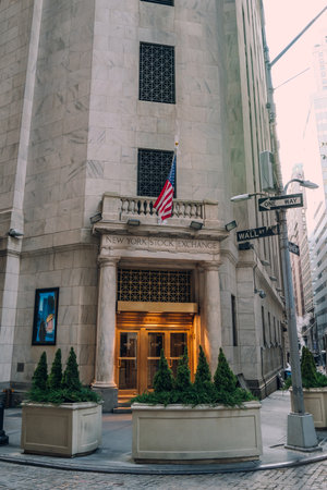 New York, USA - November 25, 2022: Entrance to The New York Stock Exchange, an American stock exchange in the Financial District of Lower Manhattan in New York City.のeditorial素材
