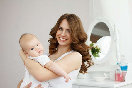 Mom and her newborn baby. Mother's dayのeditorial素材