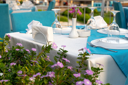 Table appointments in the bistro street