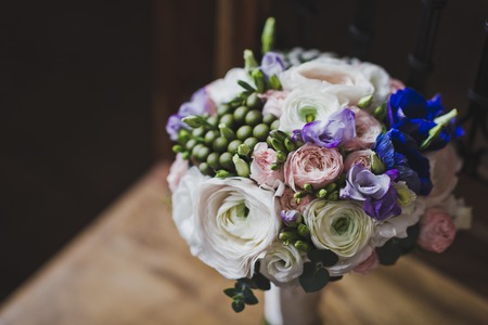 A modern and stylish bouquet of flowers.の写真素材