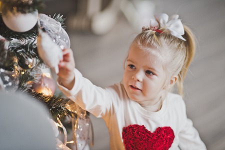 The baby sweater pattern in the form of a huge red heart.の写真素材