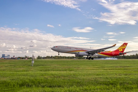 The aircraft is landing. Airlines A330. Pulkovo Airport. Official summer spotting at Pulkovo Airport on August 15, 2018. Russia, St. Petersburg, Pulkovoのeditorial素材