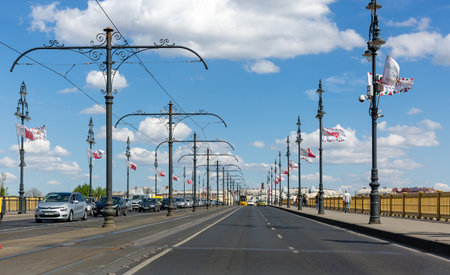 Budapest, Hungary â April 18, 2019: Margaret Bridge - three-way bridge connecting Buda and Pest across Danube and linking Margaret Island to banks in Budapest, Hungaryのeditorial素材