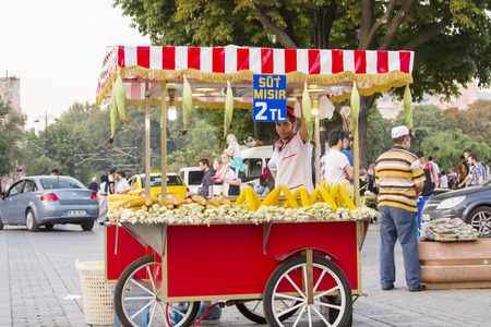 Seller boiled corn on the streets of Istanbul on July 11, 2014 in Istanbul のeditorial素材