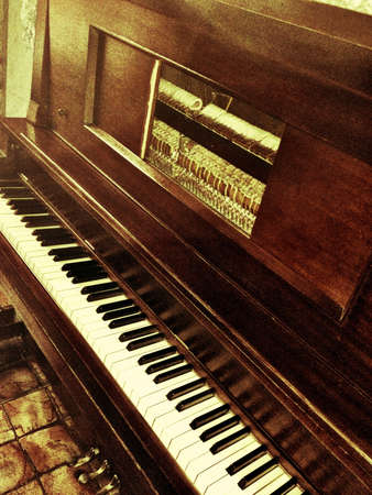 Piano in music roomの素材