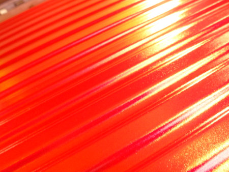 The material of the high CP value luggage is wear-resistant, scratch-resistant and has high hardness.の写真素材