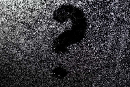 interrogative sign on misted glass, background image signの写真素材