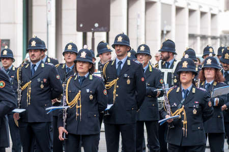 Music band of local police in milano. Show in the street.のeditorial素材