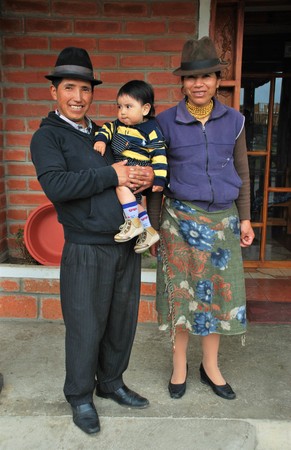 Portrait of a family in Quilotoa, Ecuadorのeditorial素材