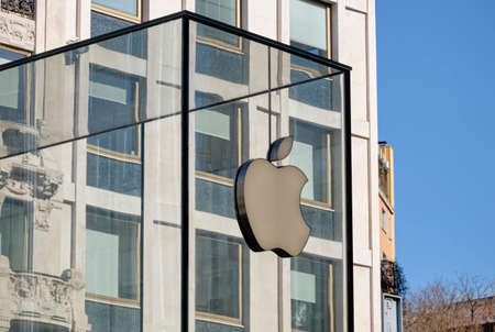 The Apple Logo on glass facade of Apple Store in Milan ITALYのeditorial素材