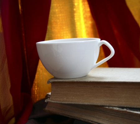 cup of tea and old books の写真素材