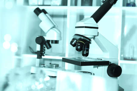 Laboratory microscope lens