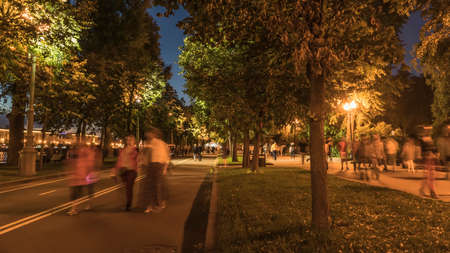 Walking amongst crowds of people on the warm summer day.のeditorial素材
