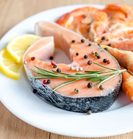 Salmon abd shrimpsの写真素材