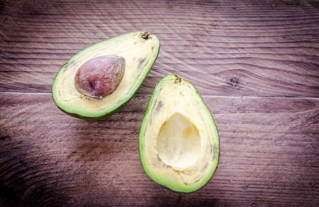 Avocado - cross sectionの写真素材