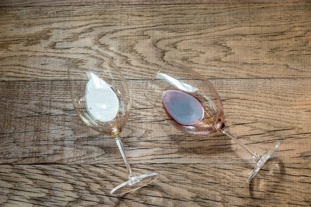 Red and white wineの写真素材