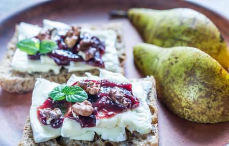 Bread with brie and jam