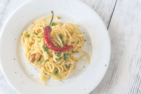 Spaghetti aglio olio e peperoncinoの写真素材