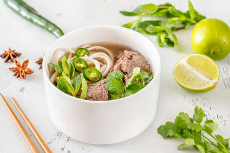 Bowl of Vietnamese soup beef pho (pho bo)の写真素材