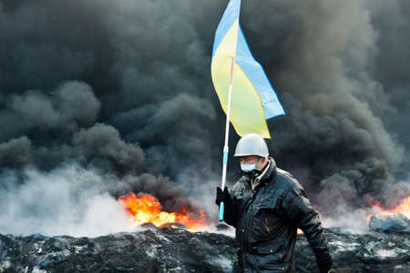 KIEV, UKRAINE - 23 JANUARY 2014  Unknown demonstrators at the Independence square during Ukrainian revolution on January 23, 2014 in Kiev, Ukraine のeditorial素材