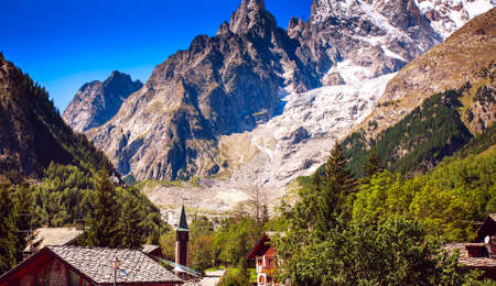 Mont Blanc, Courmayeur, Italyの写真素材