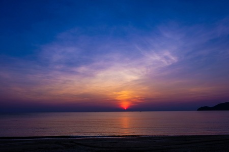 beautiful calm seascape and the twilight sky during holiday and weekend. Relaxation concept.の写真素材