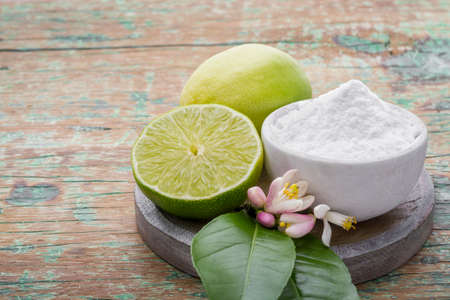 lemon and baking soda on the tableの写真素材