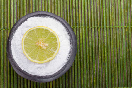 lemon and baking soda on the tableの写真素材
