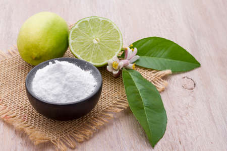 lemon and baking soda on the tableの写真素材