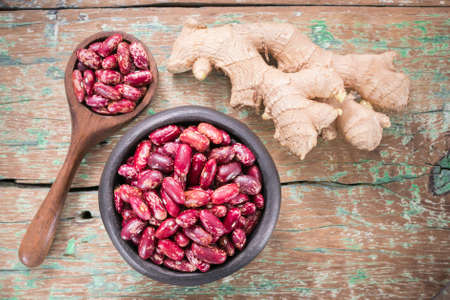red bean in bowl on the table, Phaseolus vulgarisの写真素材
